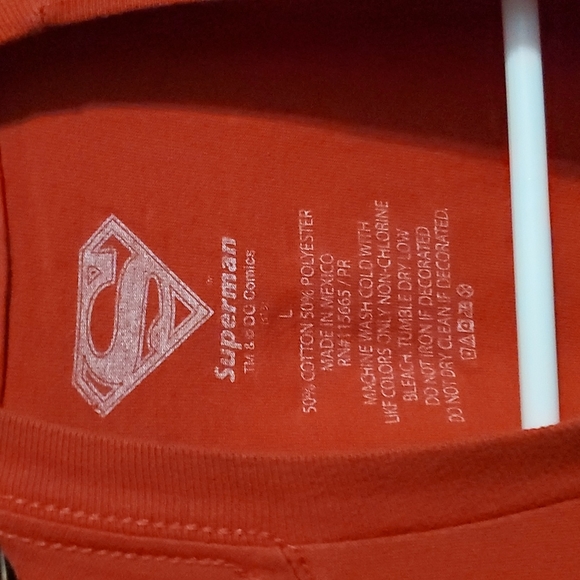 Red Superman Funko Pop T-Shirt Boy's size Large - Picture 2 of 3